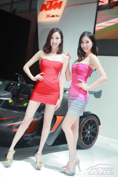 2014北京车展  KTM可看不可摸的双子星车模